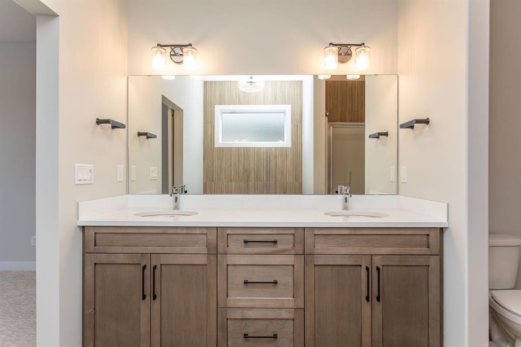 17 Tindale Place, Red Deer, AB - Indoor Photo Showing Bathroom