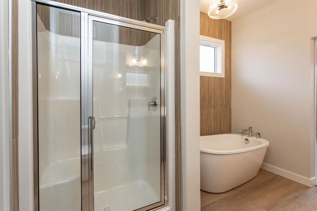 17 Tindale Place, Red Deer, AB - Indoor Photo Showing Bathroom