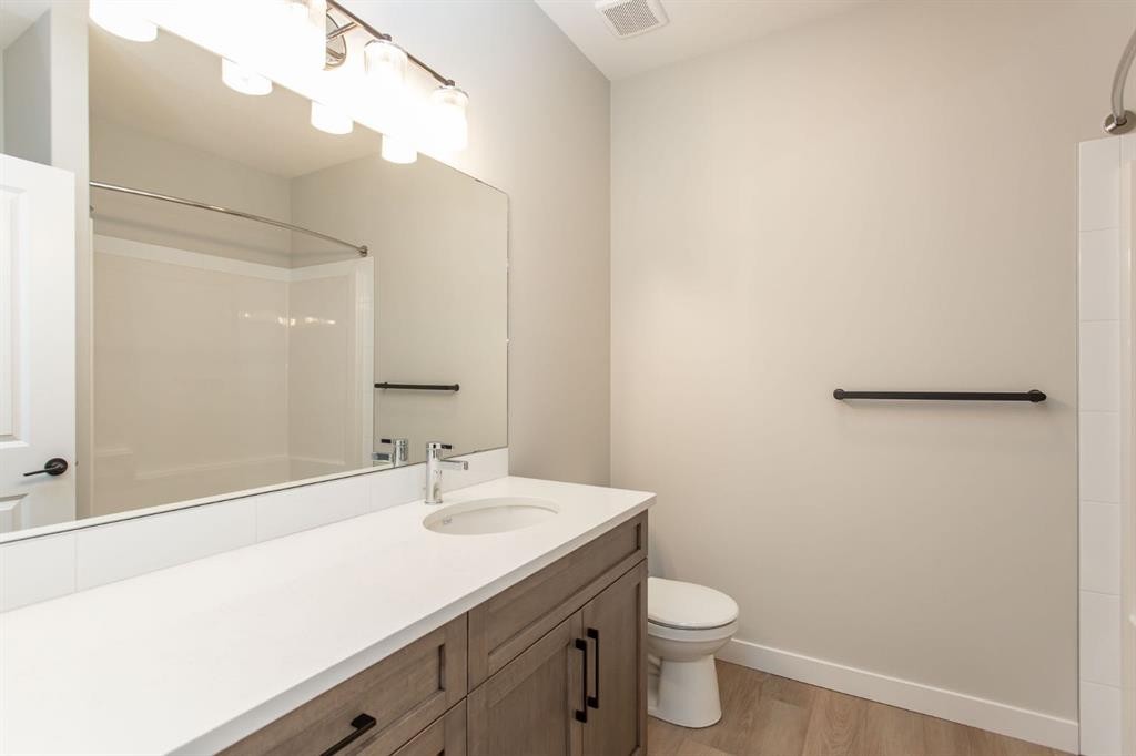 17 Tindale Place, Red Deer, AB - Indoor Photo Showing Bathroom