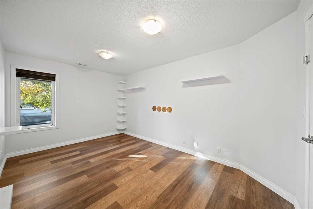 116 Allwright Close, Red Deer, AB - Indoor Photo Showing Other Room