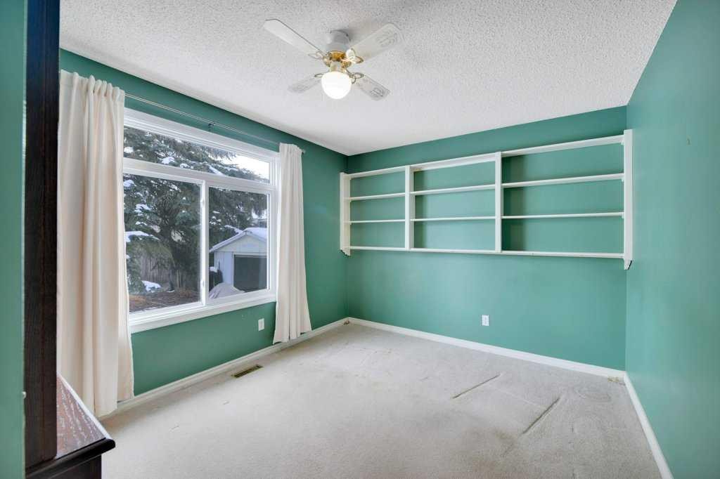 37 Wilson Crescent, Red Deer, AB - Indoor Photo Showing Other Room