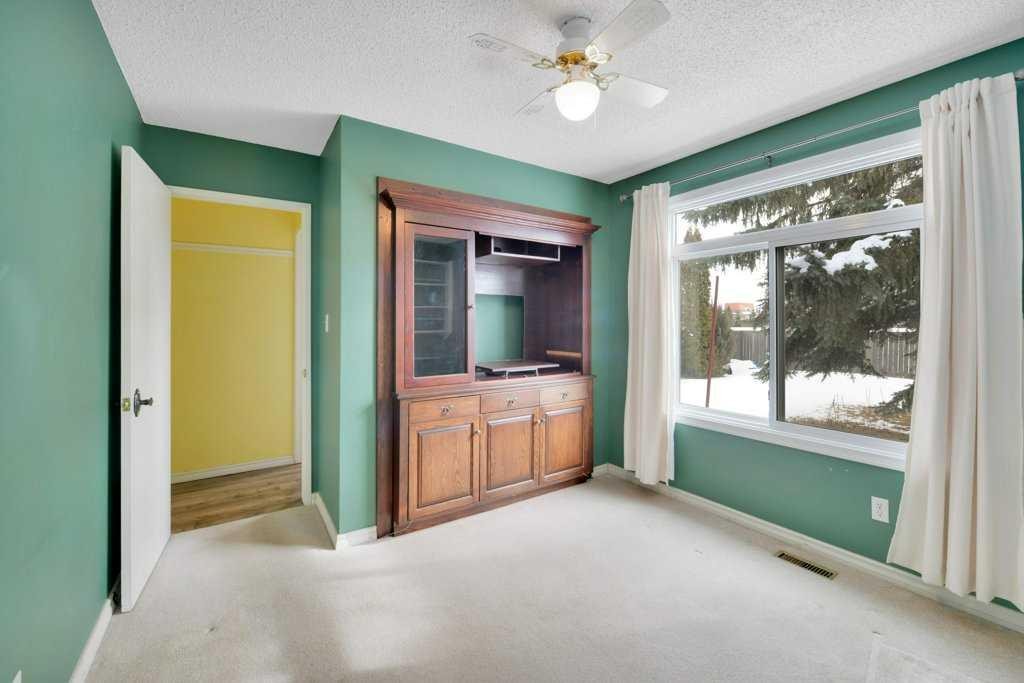 37 Wilson Crescent, Red Deer, AB - Indoor Photo Showing Other Room