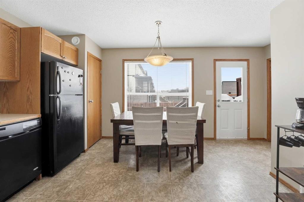 41 Winston Place, Blackfalds, AB - Indoor