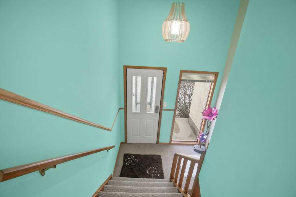 31 Jarvis Bay Drive, Jarvis Bay, AB - Indoor Photo Showing Other Room
