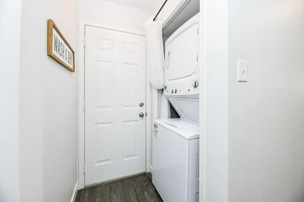 16-7 Stanton Street, Red Deer, AB - Indoor Photo Showing Laundry Room