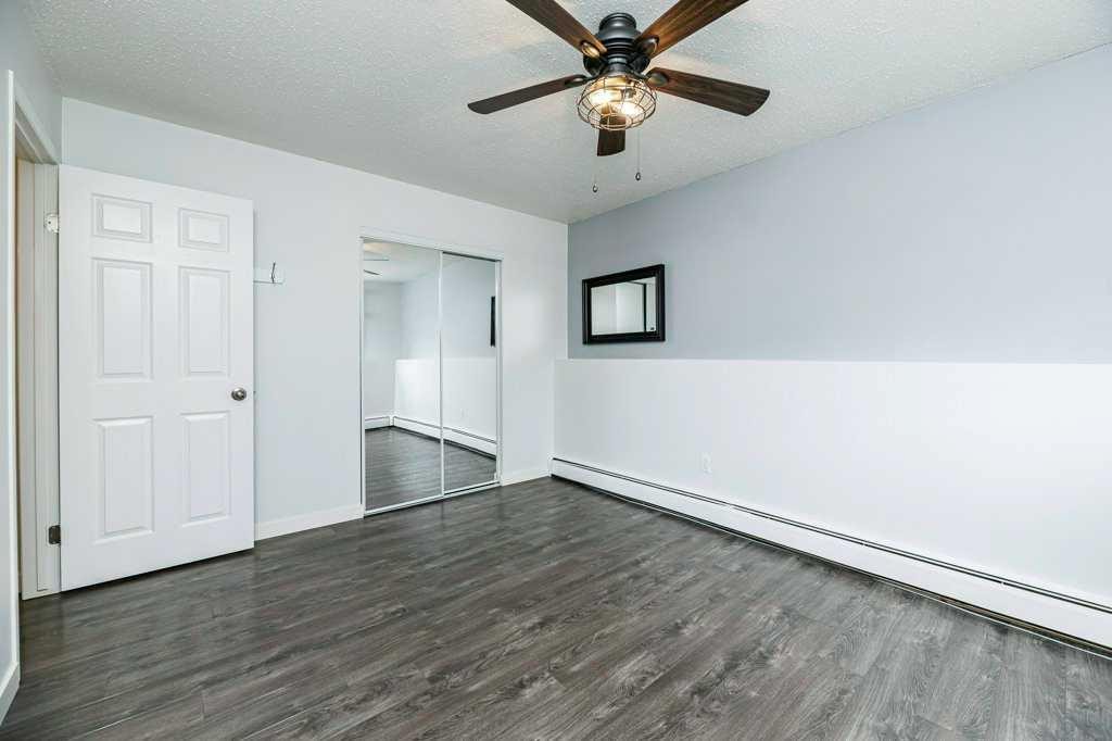 16-7 Stanton Street, Red Deer, AB - Indoor Photo Showing Other Room