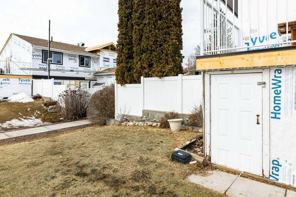 16-7 Stanton Street, Red Deer, AB - Outdoor