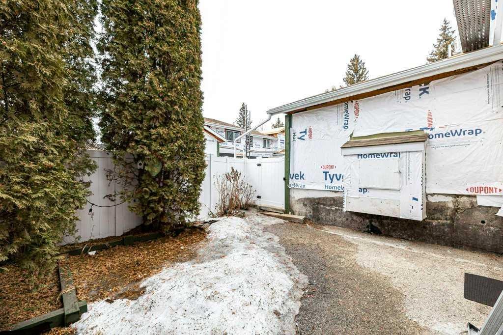 16-7 Stanton Street, Red Deer, AB - Outdoor