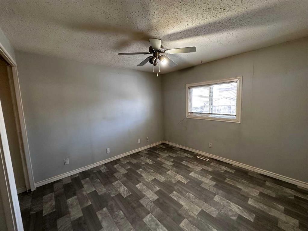 8-5103 61 Avenue, Olds, AB