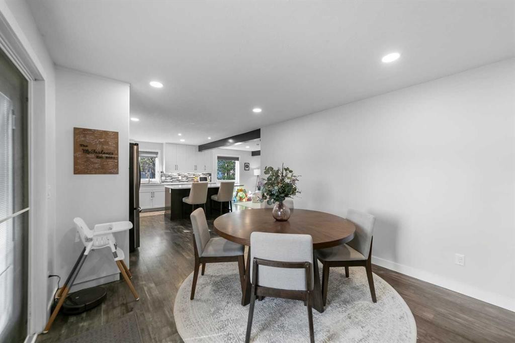 5409 48 Avenue, Killam, AB - Indoor Photo Showing Dining Room