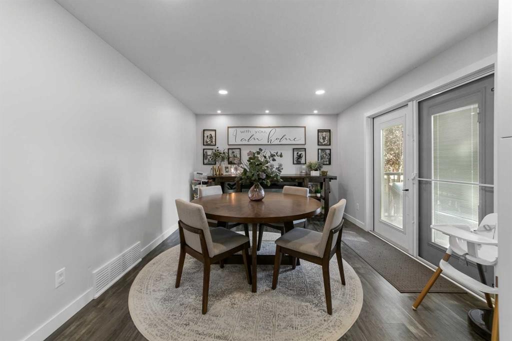 5409 48 Avenue, Killam, AB - Indoor Photo Showing Dining Room