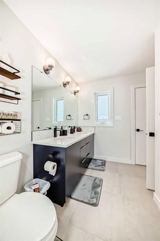 153 Emerald Drive, Red Deer, AB - Indoor Photo Showing Bathroom