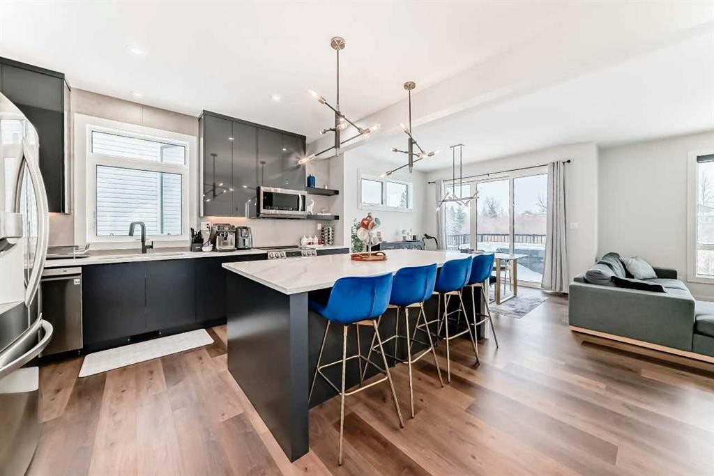 153 Emerald Drive, Red Deer, AB - Indoor Photo Showing Kitchen With Upgraded Kitchen