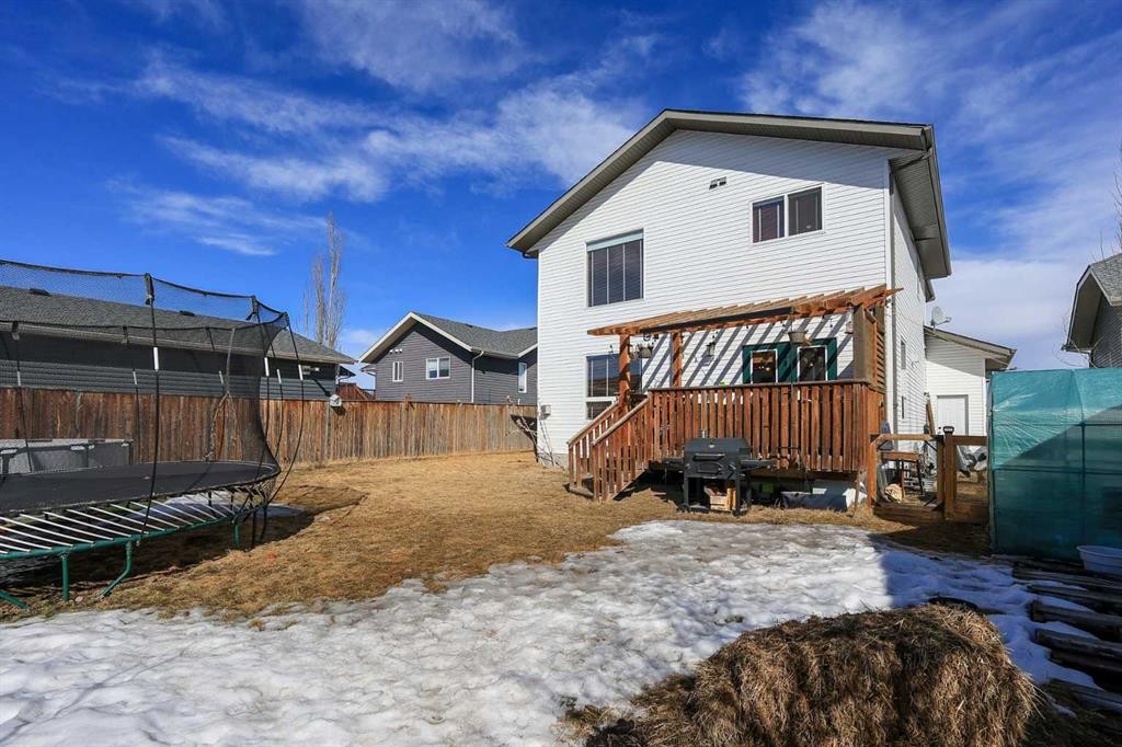 98 Pine Crescent, Blackfalds, AB - Outdoor With Deck Patio Veranda With Exterior