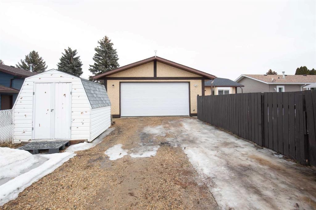 4708 55 Street, Killam, AB - Outdoor With Exterior