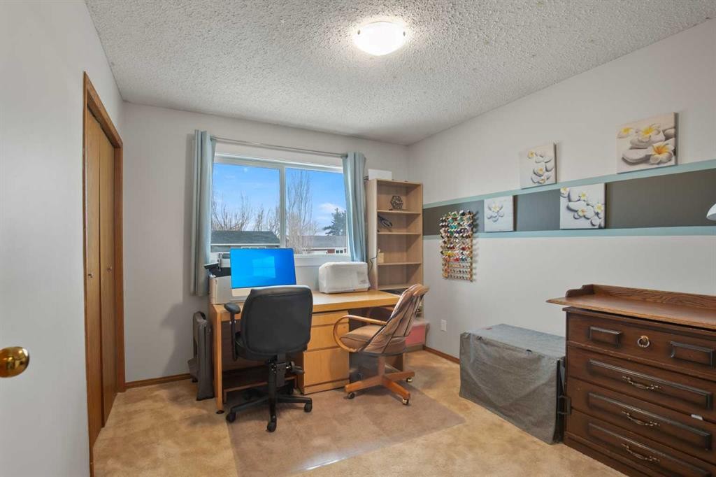 4708 55 Street, Killam, AB - Indoor Photo Showing Office