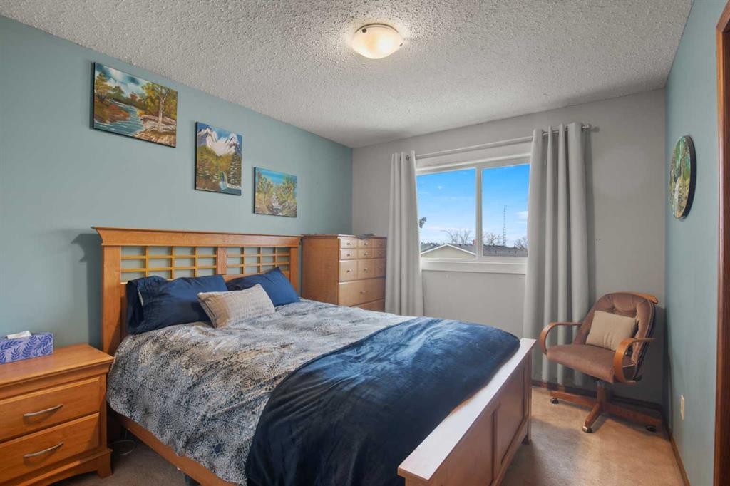 4708 55 Street, Killam, AB - Indoor Photo Showing Bedroom