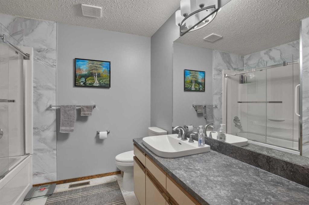 4708 55 Street, Killam, AB - Indoor Photo Showing Bathroom