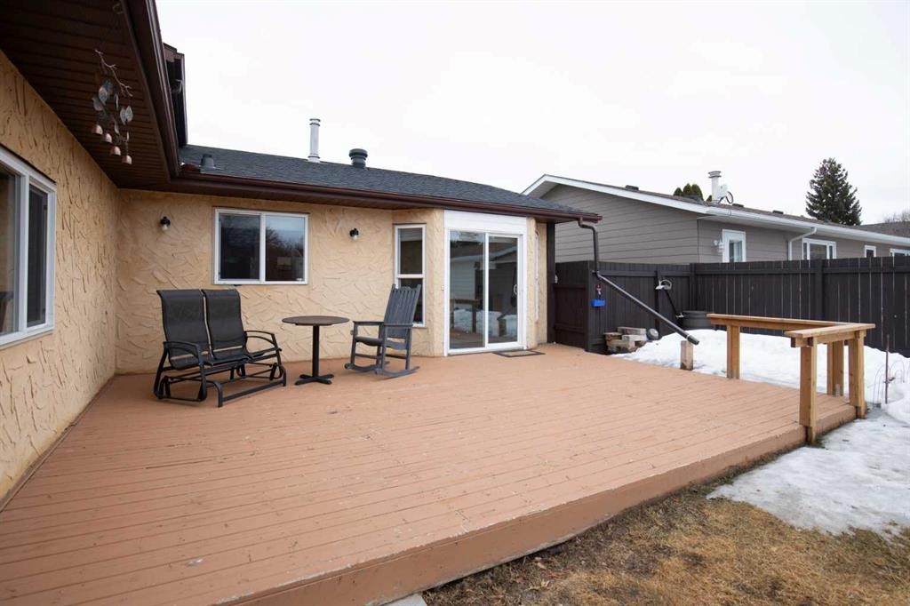 4708 55 Street, Killam, AB - Outdoor With Deck Patio Veranda With Exterior