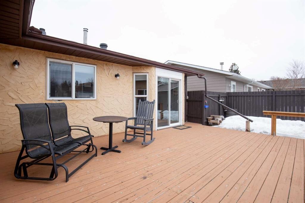 4708 55 Street, Killam, AB - Outdoor With Deck Patio Veranda With Exterior