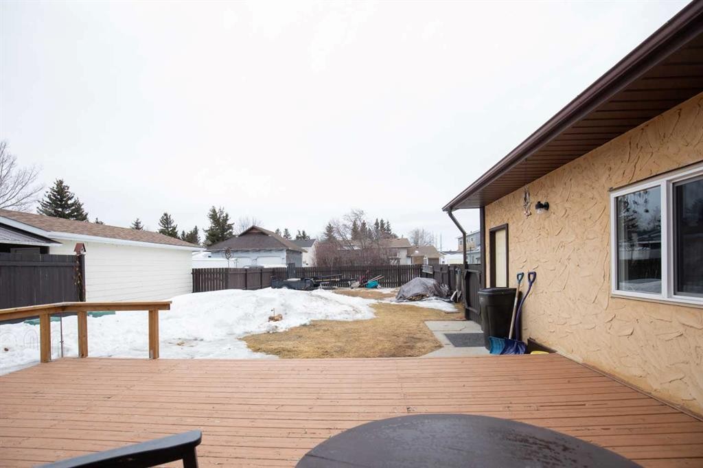 4708 55 Street, Killam, AB - Outdoor With Deck Patio Veranda With Exterior