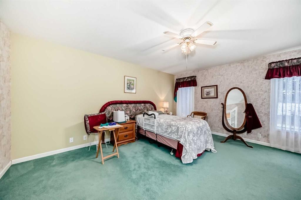 5205 55St., Rimbey, AB - Indoor Photo Showing Bedroom
