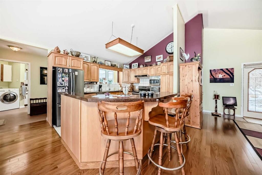 5205 55St., Rimbey, AB - Indoor Photo Showing Kitchen