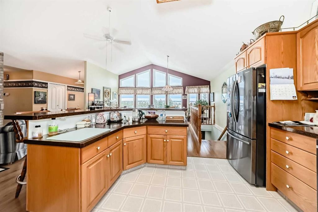 5205 55St., Rimbey, AB - Indoor Photo Showing Kitchen