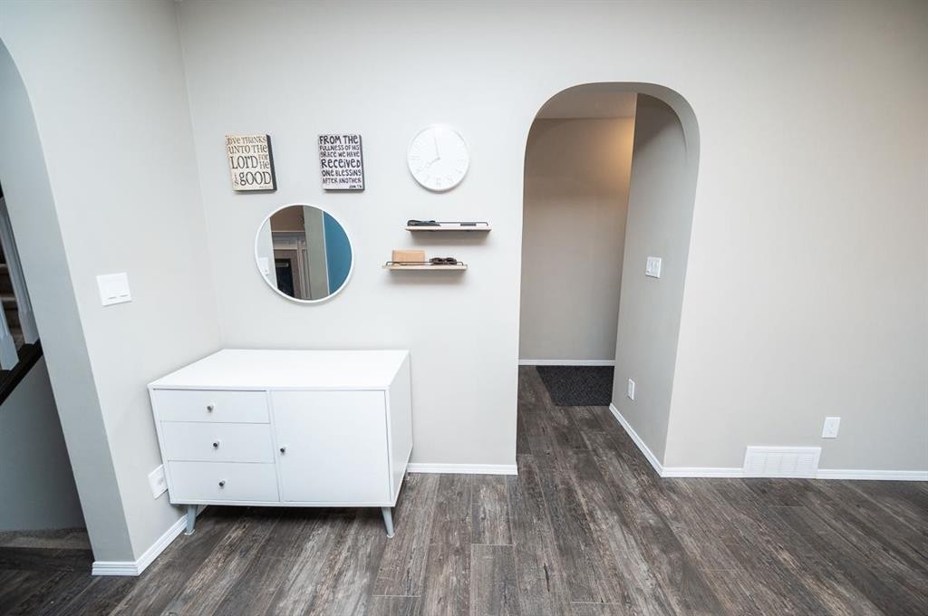 75 Doherty Close, Red Deer, AB - Indoor Photo Showing Other Room