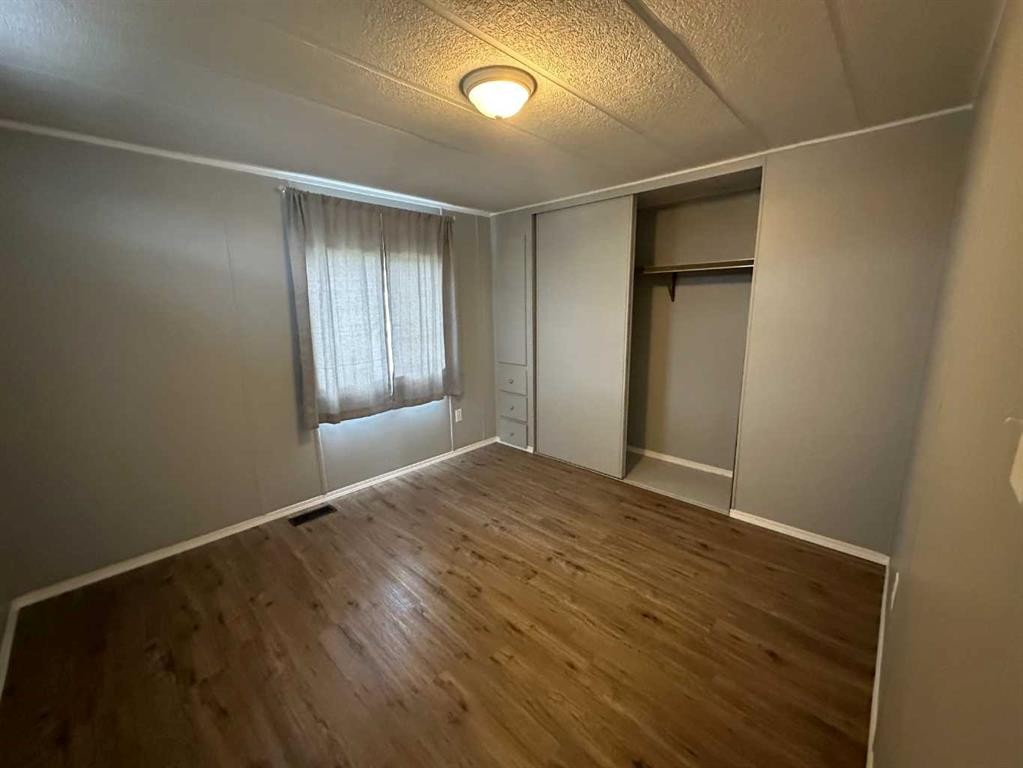 607 Limestone, Nordegg, AB - Indoor Photo Showing Other Room