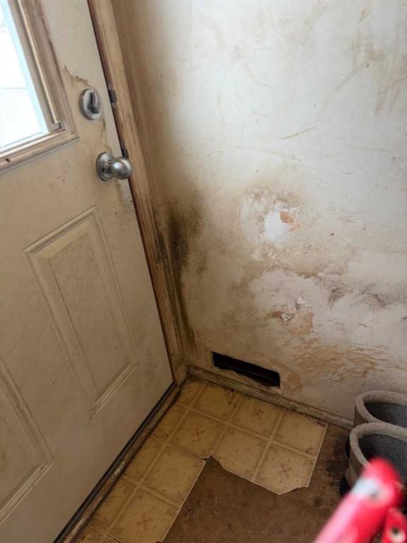 73 Northey Avenue, Red Deer, AB - Indoor Photo Showing Other Room