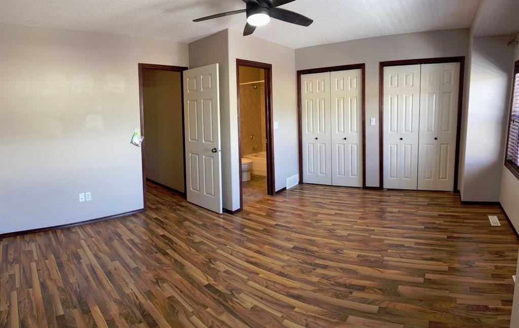 40 Alberts Close, Red Deer, AB - Indoor Photo Showing Other Room