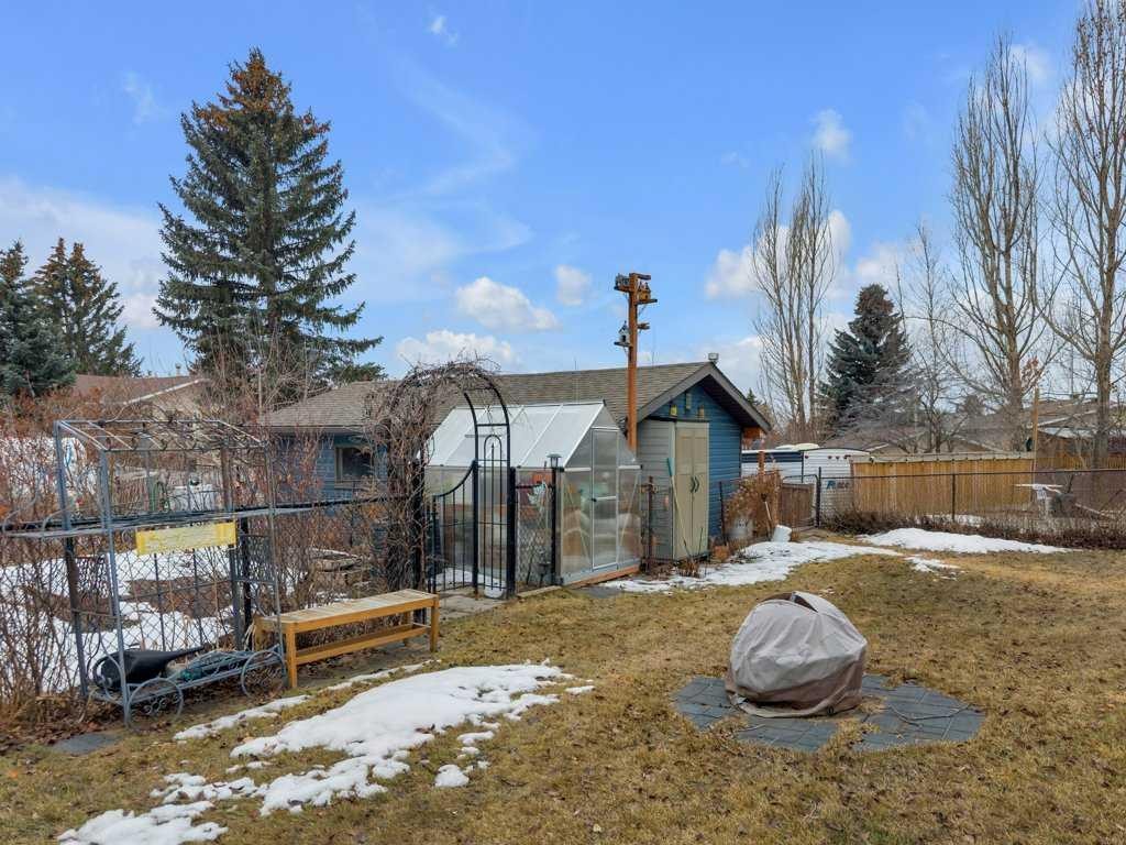 16 Markle Crescent, Red Deer, AB - Outdoor