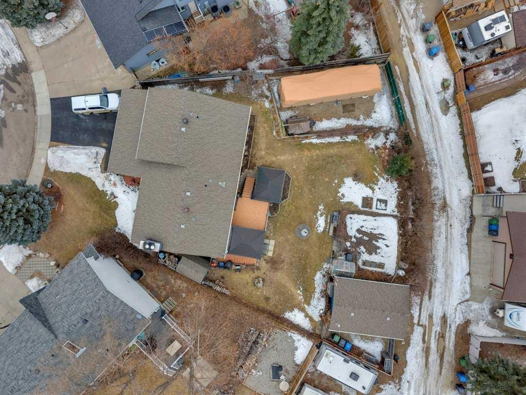 16 Markle Crescent, Red Deer, AB - Outdoor