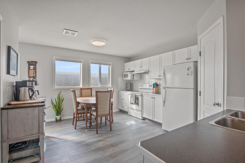 37-33 Donlevy Avenue, Red Deer, AB - Indoor