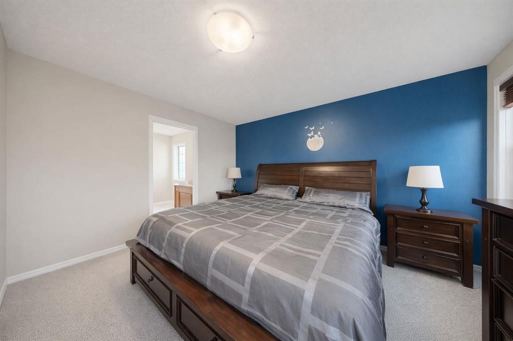 11 Inglis Crescent, Red Deer, AB - Indoor Photo Showing Bedroom