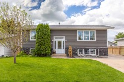 37 Northstar Drive Lacombe, AB T4L 1R7