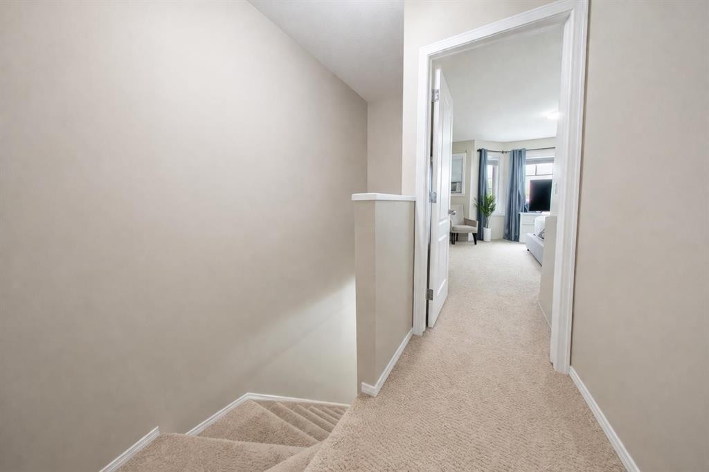 807-30 Carleton Avenue, Red Deer, AB - Indoor Photo Showing Other Room