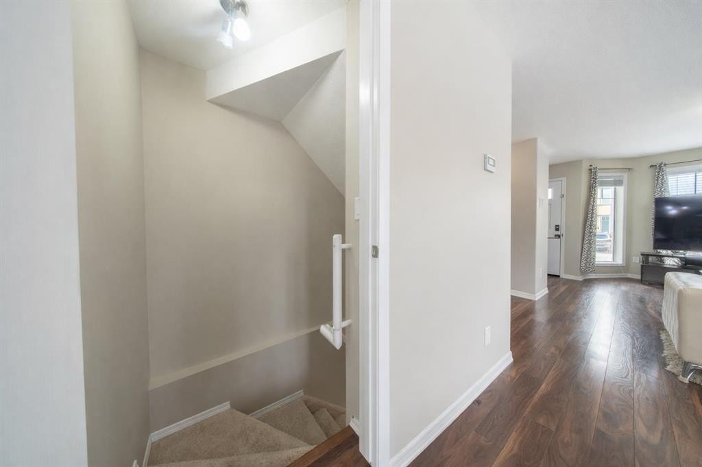 807-30 Carleton Avenue, Red Deer, AB - Indoor Photo Showing Other Room