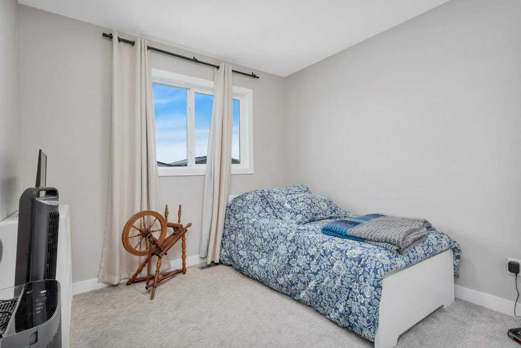 49 Evergreen Way, Red Deer, AB - Indoor Photo Showing Bedroom