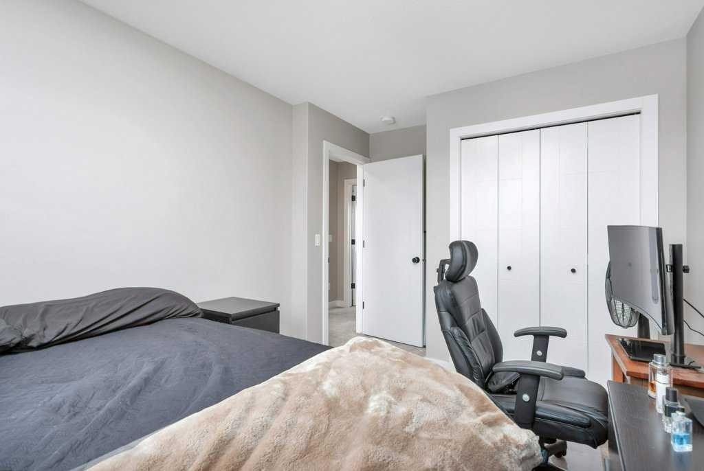 49 Evergreen Way, Red Deer, AB - Indoor Photo Showing Bedroom