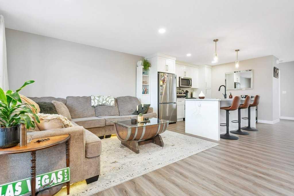 49 Evergreen Way, Red Deer, AB - Indoor