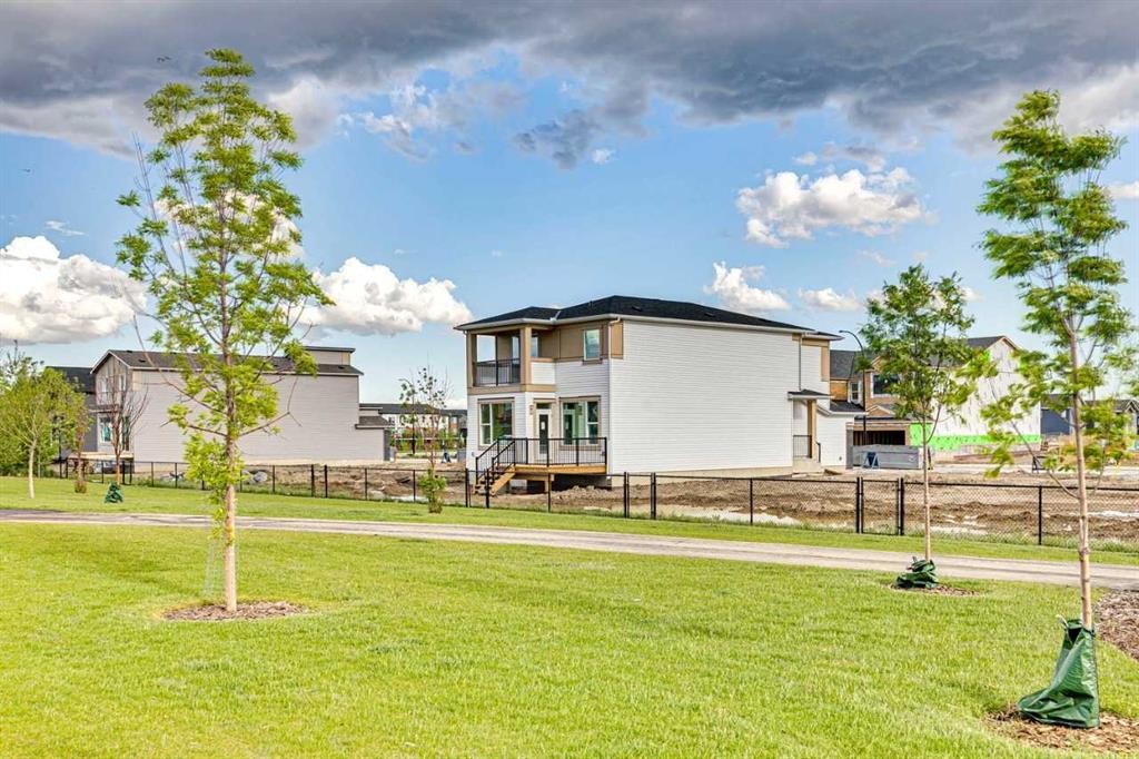 98 Creekstone Place Sw, Calgary, AB