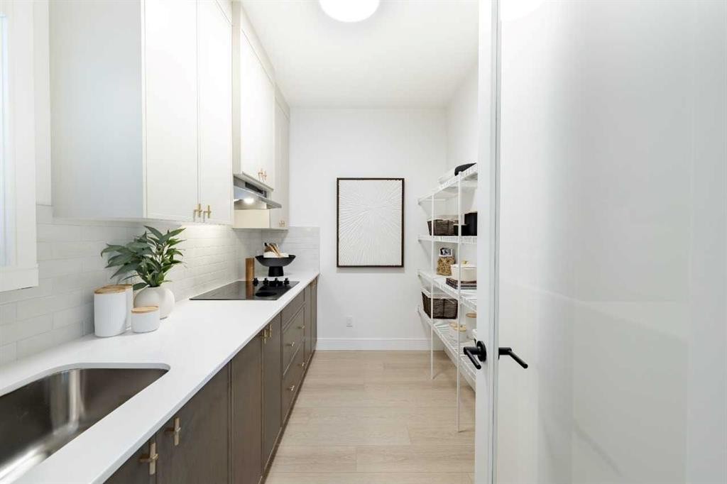 236 Amblestone Crescent Nw, Calgary, AB - Indoor Photo Showing Kitchen