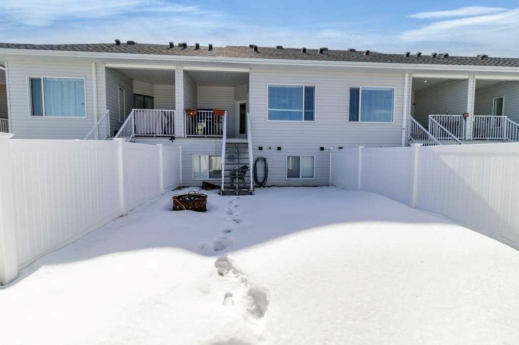 56 Evergreen, Red Deer, AB - Outdoor