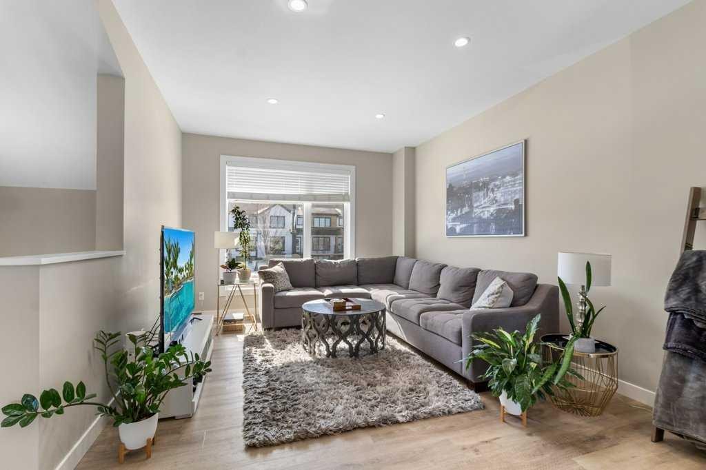 56 Evergreen, Red Deer, AB - Indoor Photo Showing Living Room