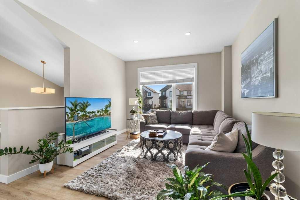 56 Evergreen, Red Deer, AB - Indoor Photo Showing Living Room