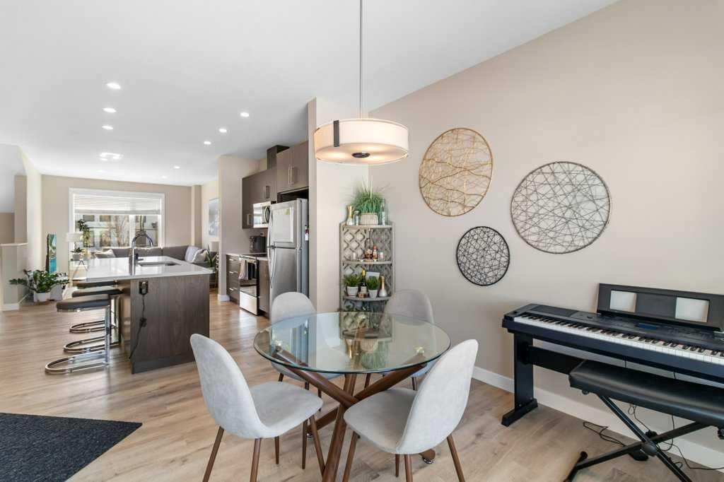 56 Evergreen, Red Deer, AB - Indoor Photo Showing Dining Room