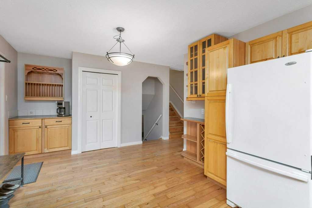 7 Nellis Avenue, Red Deer, AB - Indoor