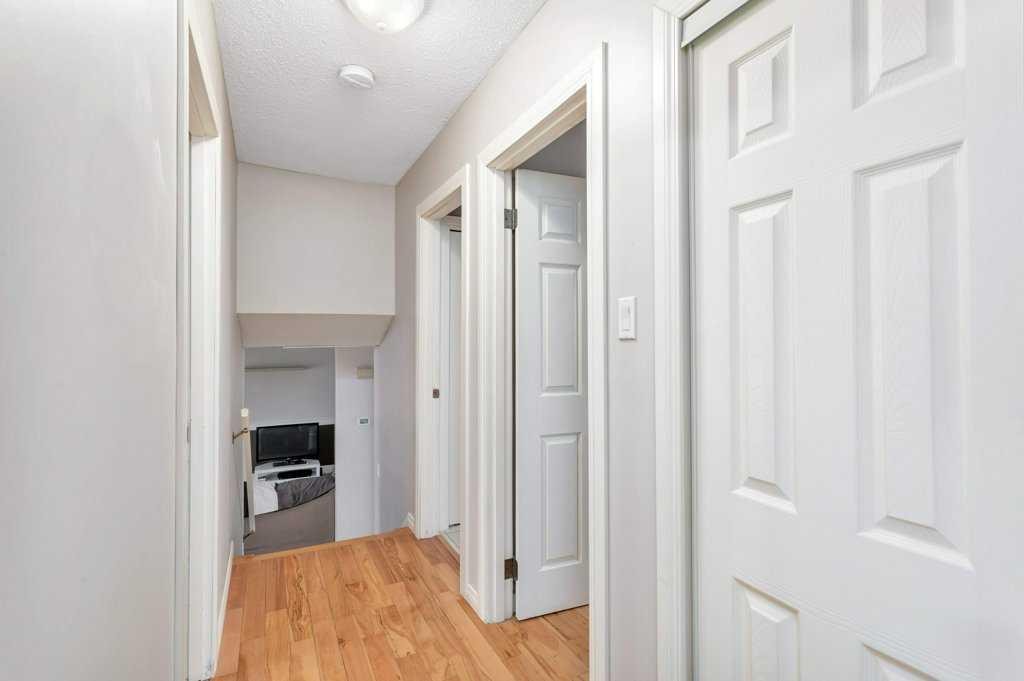 7 Nellis Avenue, Red Deer, AB - Indoor Photo Showing Other Room
